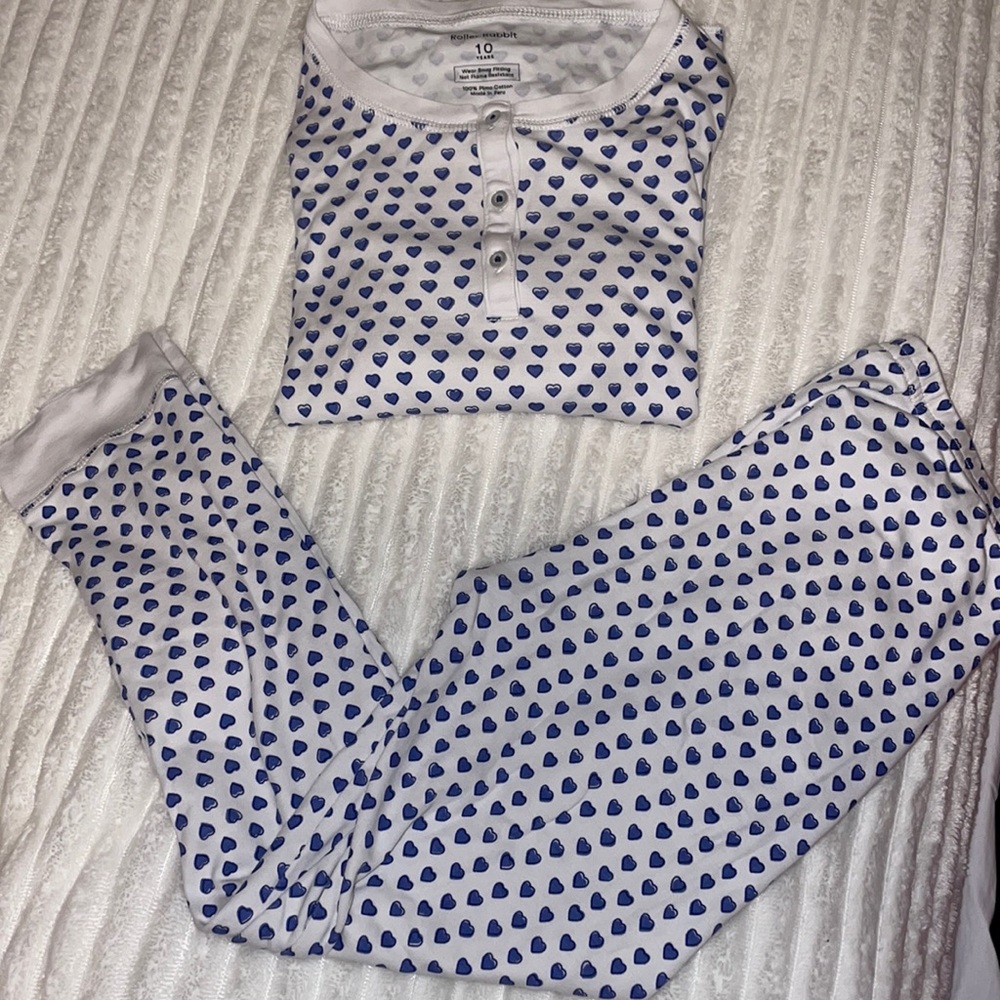 Blue hearts roller rabbits. Size: kids 10. Long sleeve top and pants